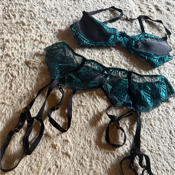 Bordelle Kizette Lingerie Set - Picture 3 of 8